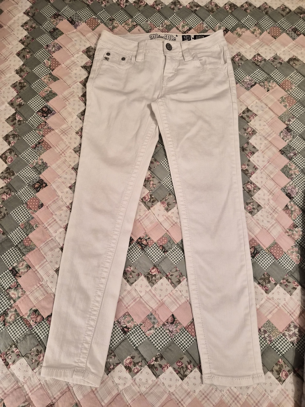 Miss Me White Ankle Skinny Jeans - Size 24
